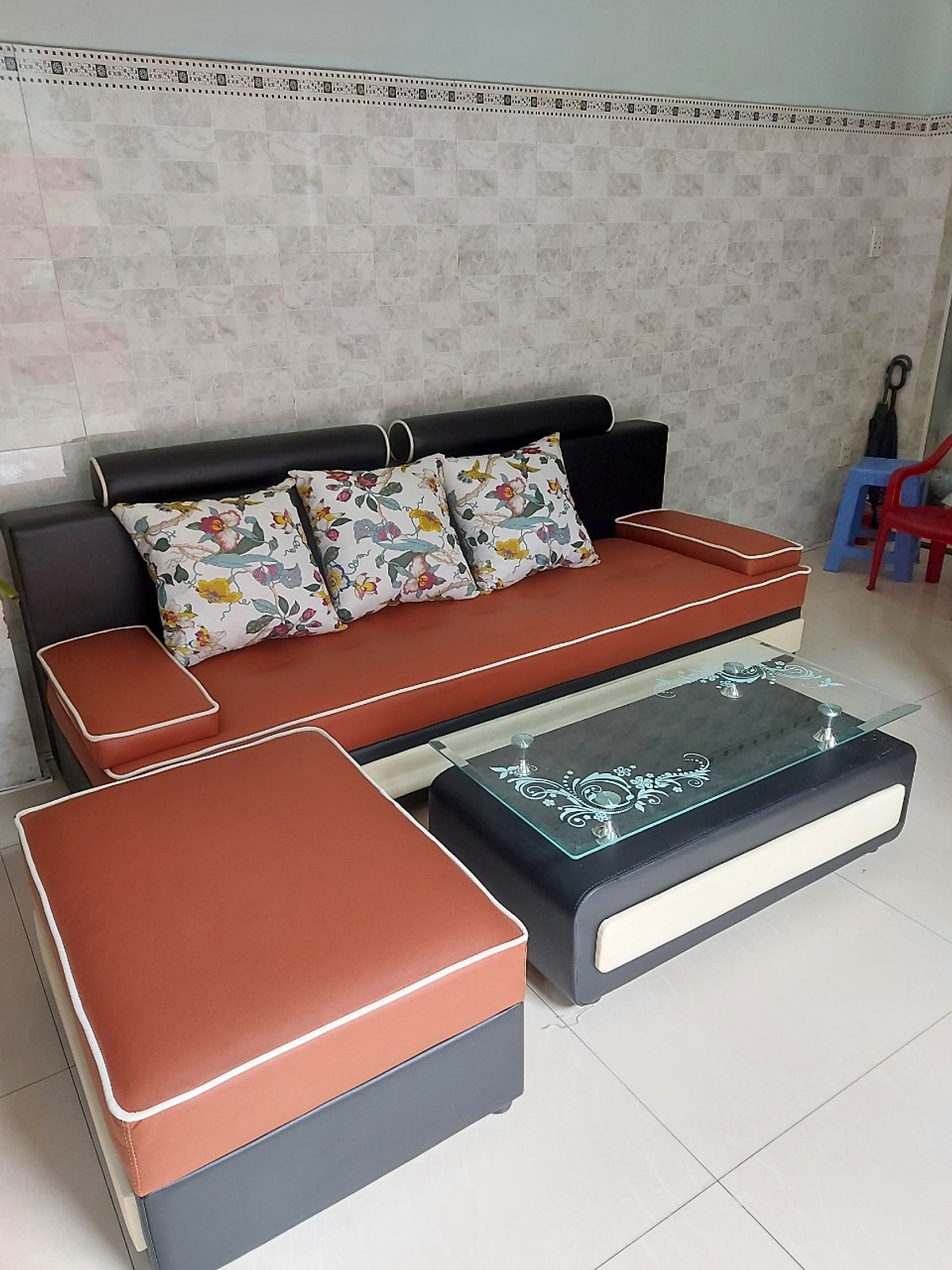 Bộ sofa văng Juno Sofa 2m2 kèm đôn 60 x 80 cm và tặng bàn Kính