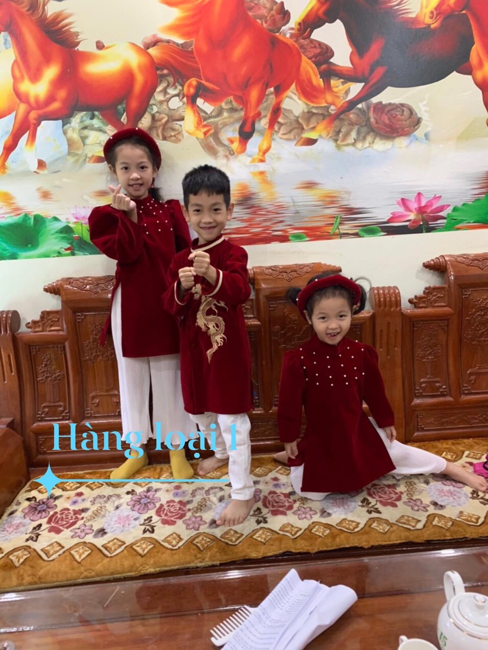 Áo dài cách tân nhung cao cấp mẫu mới cho bé trai bé gái từ 12kg đến 25kg( màu đỏ
