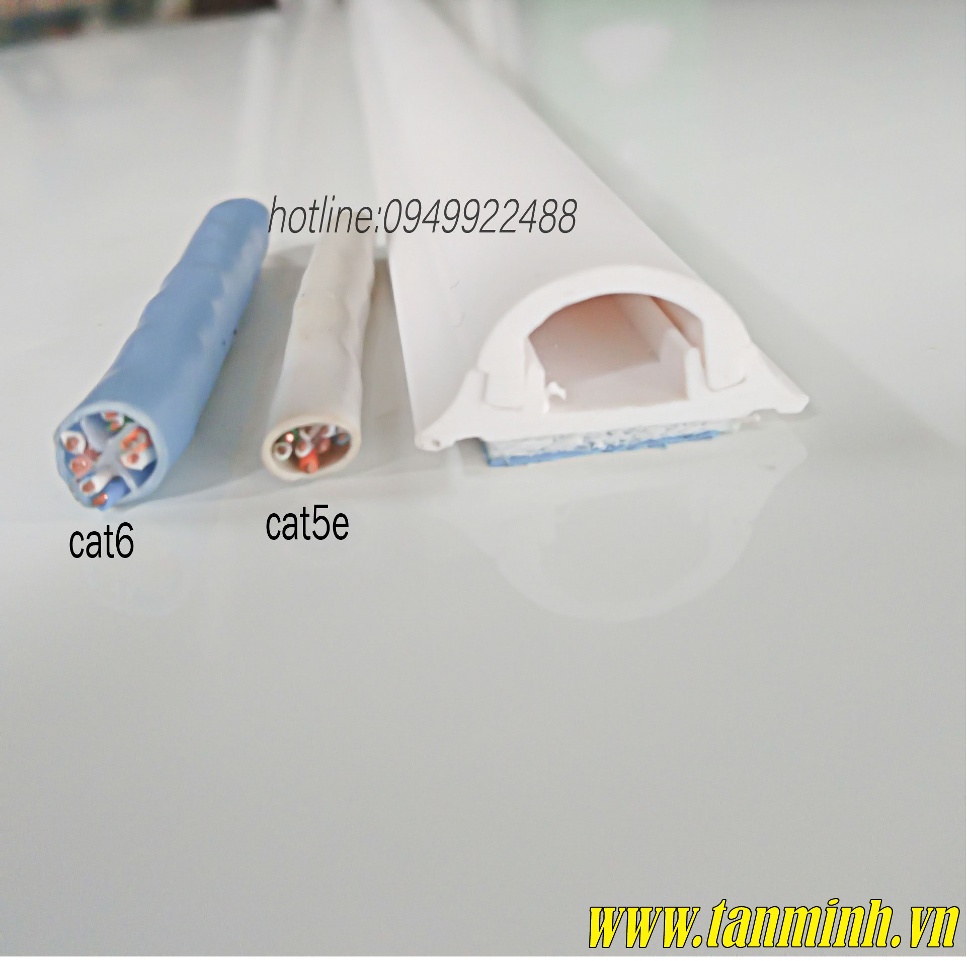 Ghen bán nguyệt D20x10, trắng sữa