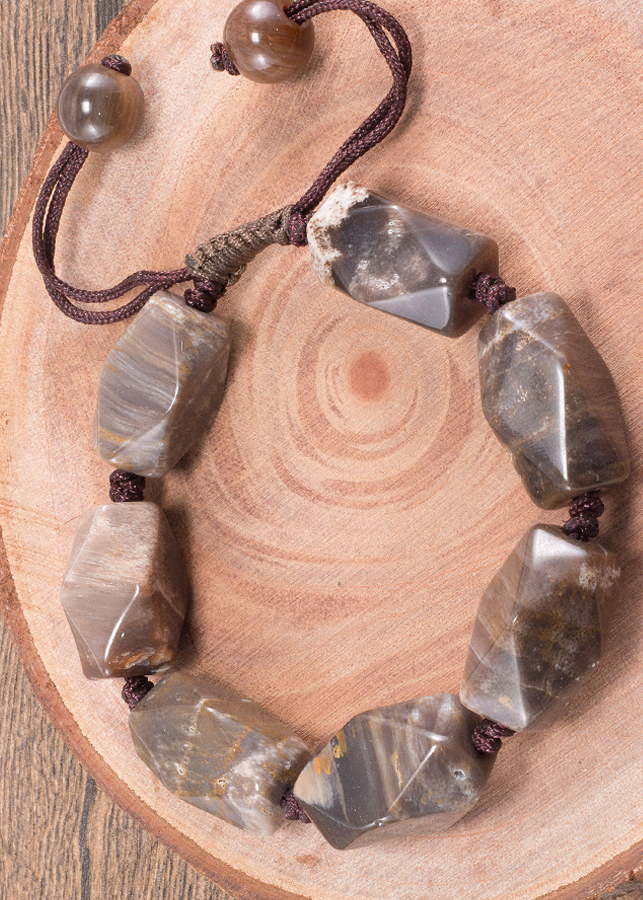 Vòng tay gỗ hóa thạch Ngọc Quý Gemstones
