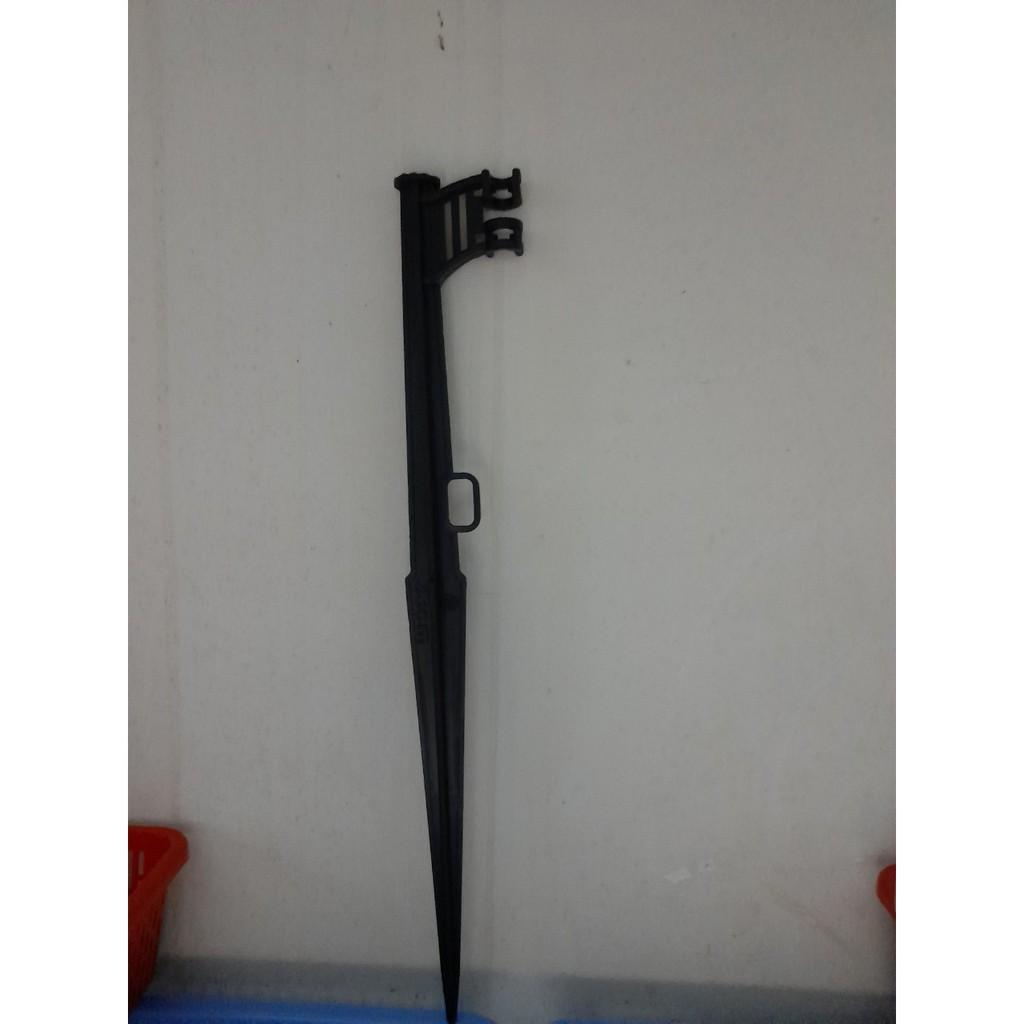 Que cắm giữ đầu phun tưới 33cm