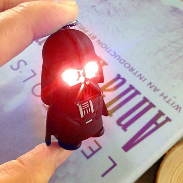 Móc Khóa Star War Darth Vader Có Đèn Led
