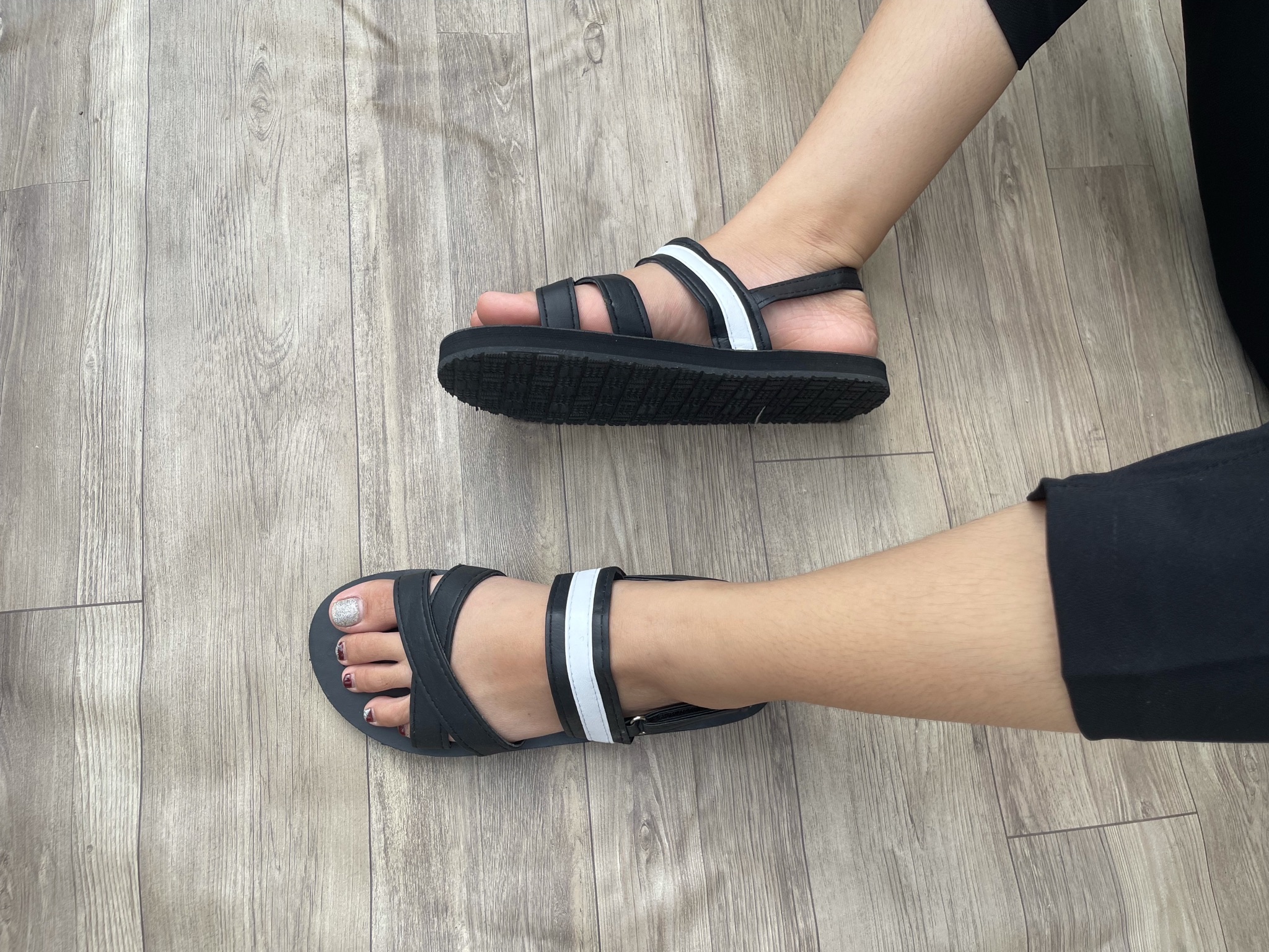 sandals nam nữ size từ 35 nữ đến 42 nam đủ màu đủ size