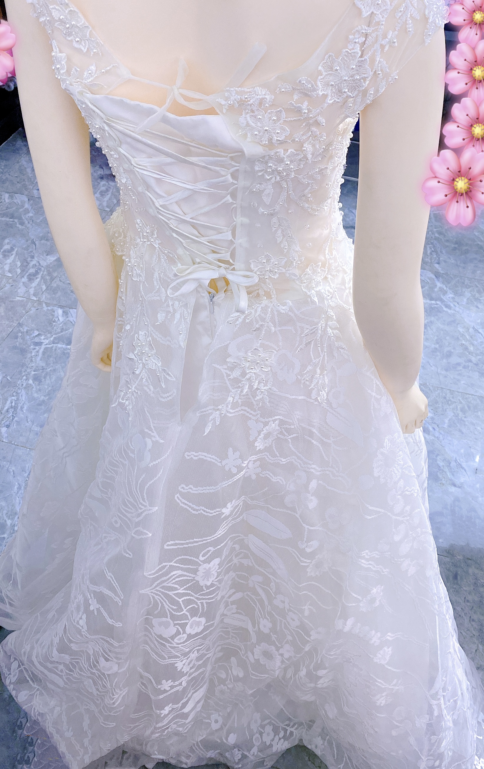 ️Đầm Cưới Cô Dâu Đính Hoa Trắng Tinh Khôi Cao Cấp️
