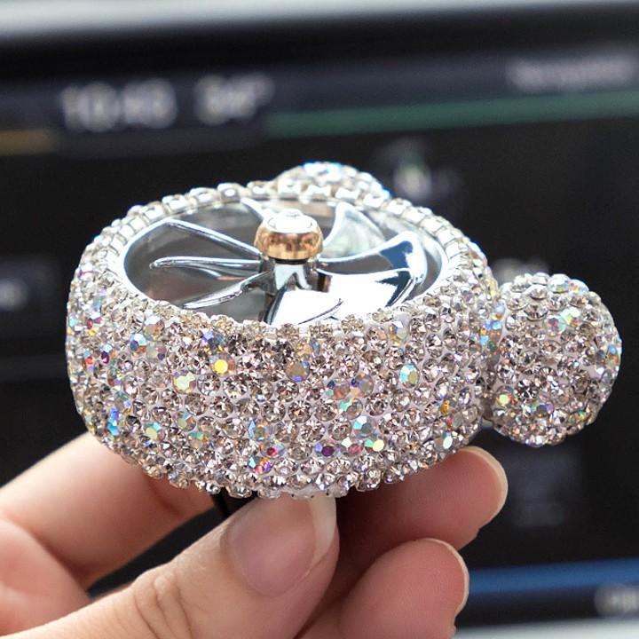 Quạt Sáp Thơm Ô Tô Kẹp Cửa Gió Điều Hòa Hình Gấu Trúc - Hot