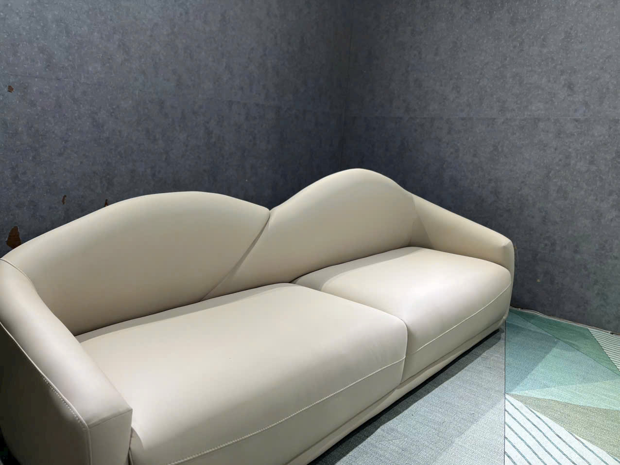 Sofa băng phòng khách Tundo Royal NK2025 KT 2m2