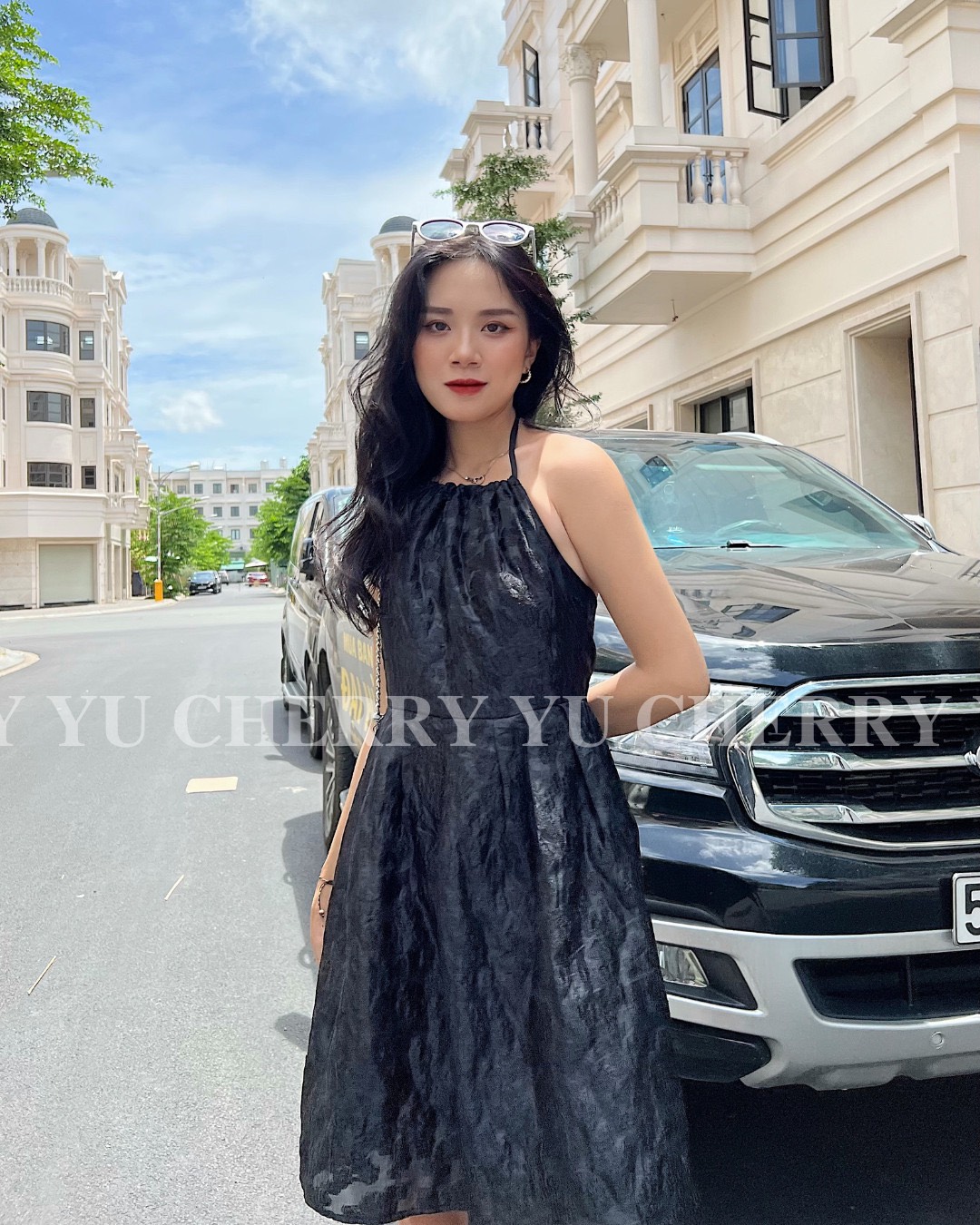 YU CHERRY | Đầm cổ yếm nữ, không tay thêu họa tiết đám mây Mimi Yem Dress YD160