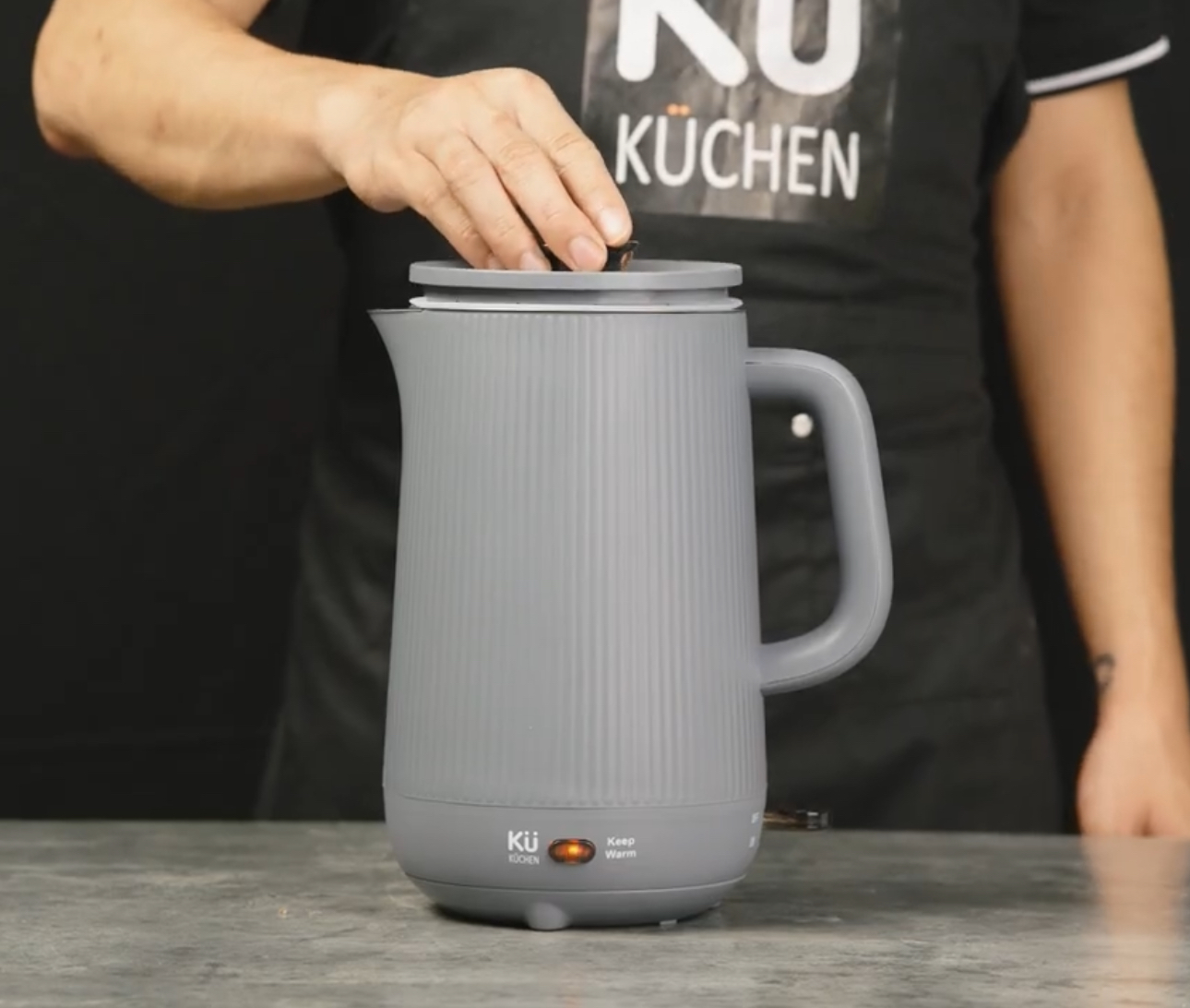 Ấm Đun Nước Siêu Tốc KUCHEN K172426 - Hàng Chính Hãng