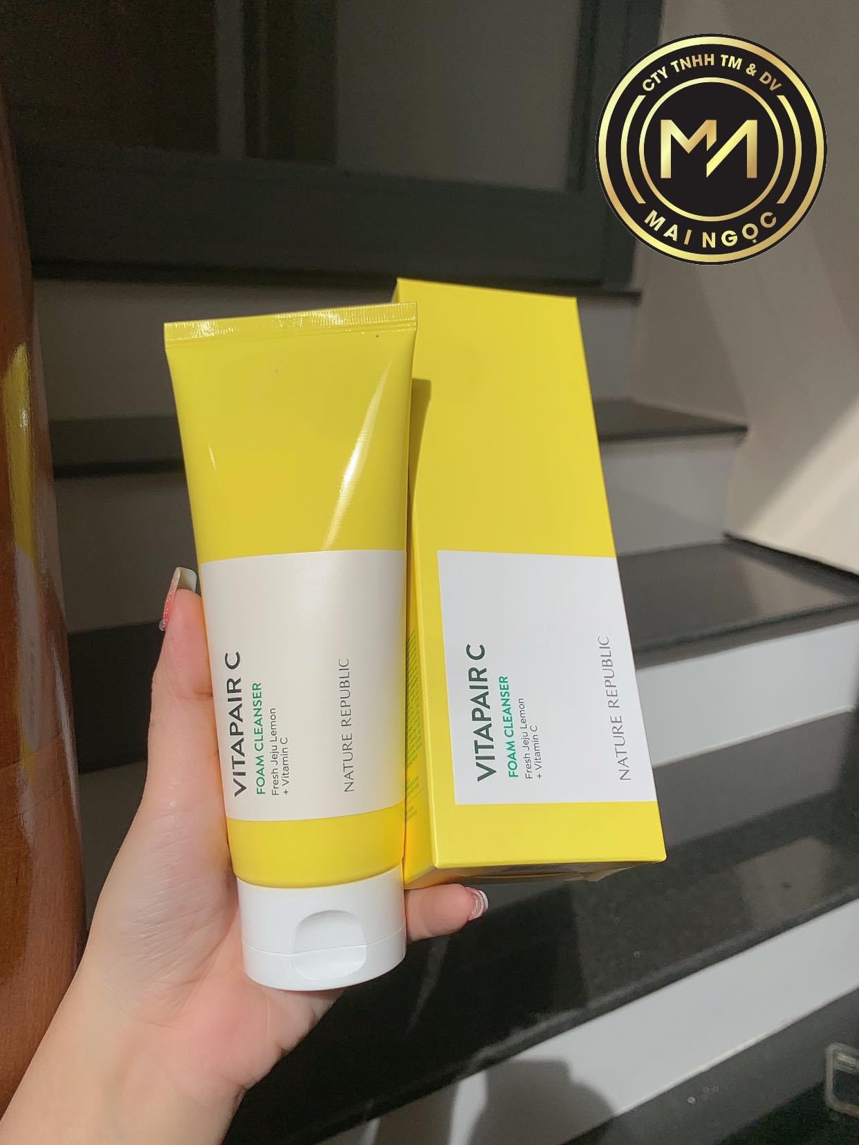 Nature Republic Sữa rửa mặt dưỡng sáng da Vitapair C Foam Cleanser 150ml
