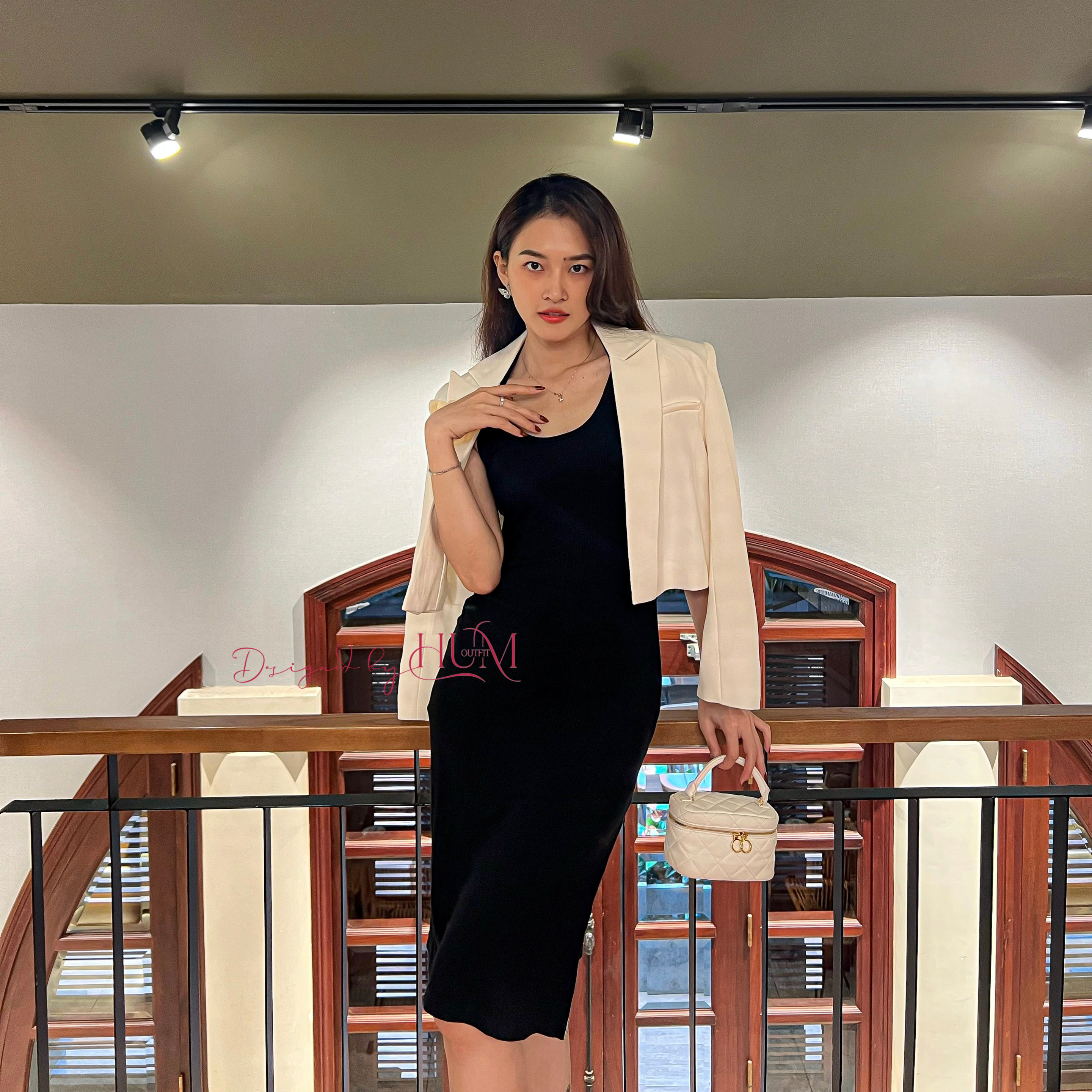 Áo Blazer nữ, Áo vest nữ dáng croptop, tay dài, form cứng cáp, màu trắng, hàng thiết kế - Cancer B04