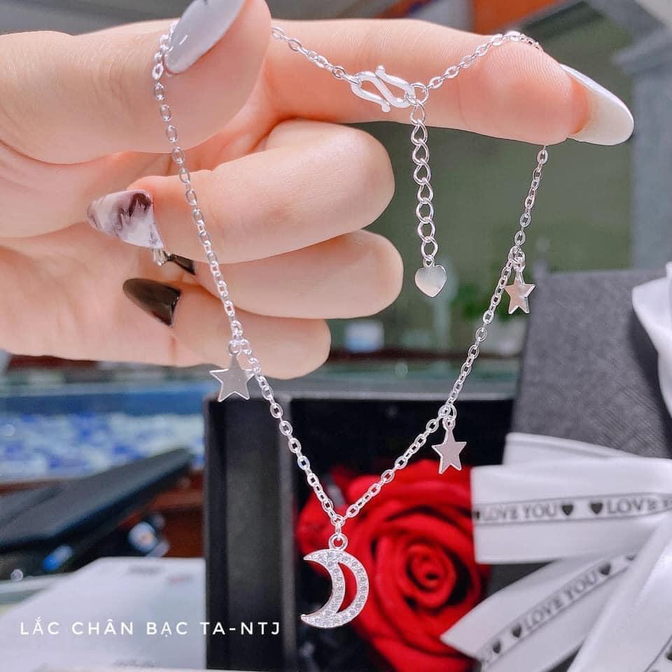 Lắc chân nữ xinh xắn, lắc chân bạc ta gắn trăng sao -