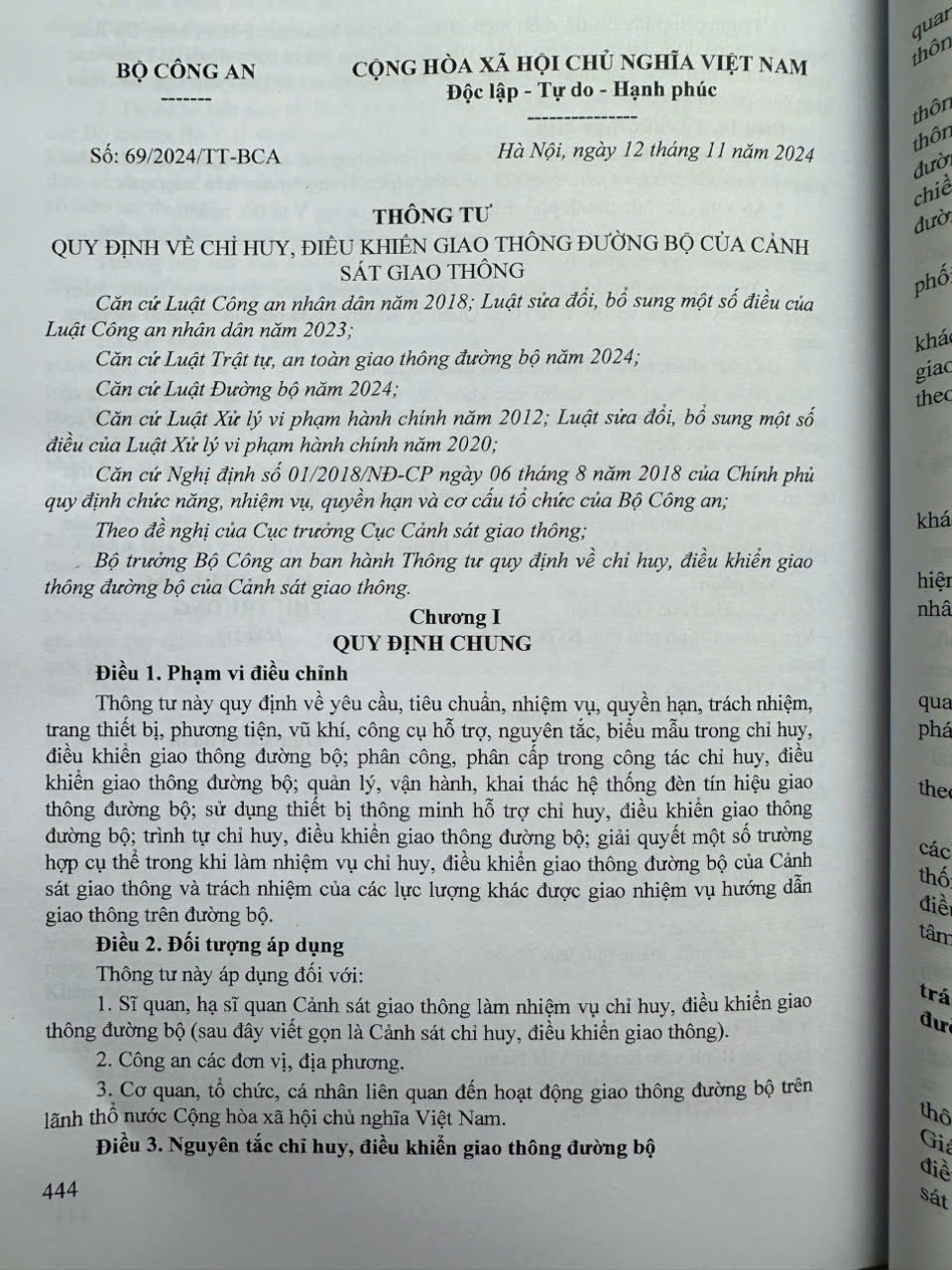 Sách Luật Trật Tự, An Toàn Giao Thông Đường Bộ - Hệ thống Văn Bản Quy Định Chi Tiết Thi Hành - V2555T