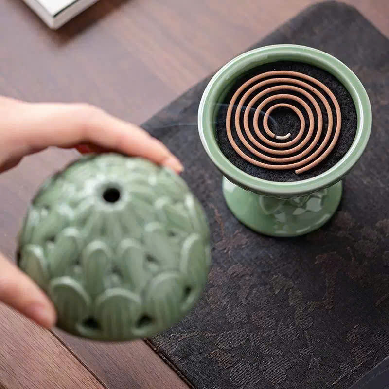 Lư trầm gốm Tuyết Liên