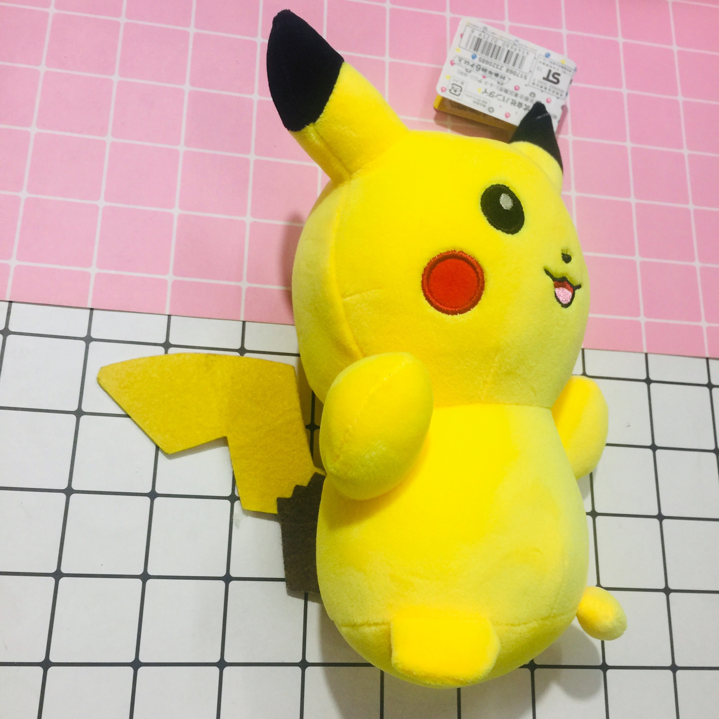 Gấu bông Pikachu nhiều mẫu khác nhau ngẫu nhiên