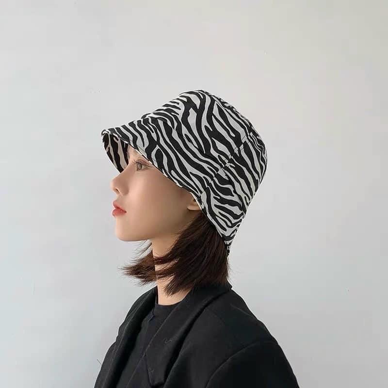 Mũ bucket loang vằn hot trend