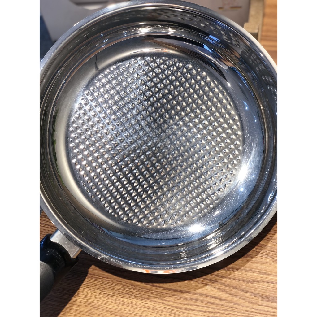 Chảo Inox Fissler Crispy Steelux Comfort - SX tại Đức - Hàng chính hãng