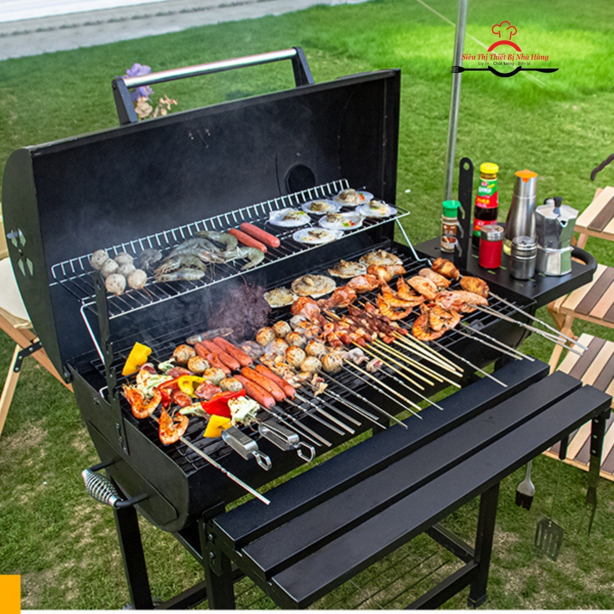 Bếp nướng BBQ, bếp nướng than ngoài trời có nắp đậy, có đồng hồ báo nhiệt + motor.