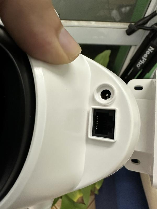 (Lỗi 1 đổi 1) Camera YOOSEE ngoài trời 4 mắt (xoay được 3 mắt), 3 màn hình độ phân giải 18MPX tích hợp 46 LED siêu nét - Hàng nhập khẩu