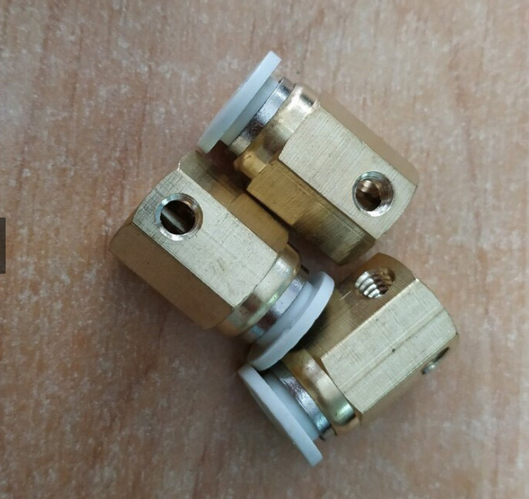 Đế cuối béc phun sương chất liệu bằng đồng  ống phi 8mm nối đầu phun sương của bộ phun sương làm mát không khí...