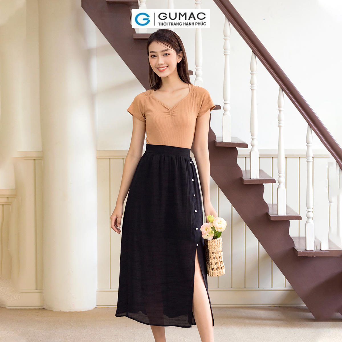 Chân váy maxi xẻ tà trước phong cách thời thượng thời trang GUMAC VD06037