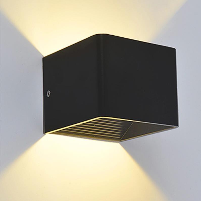 Đèn hắt tường LED chiếu sáng 2 đầu vuông