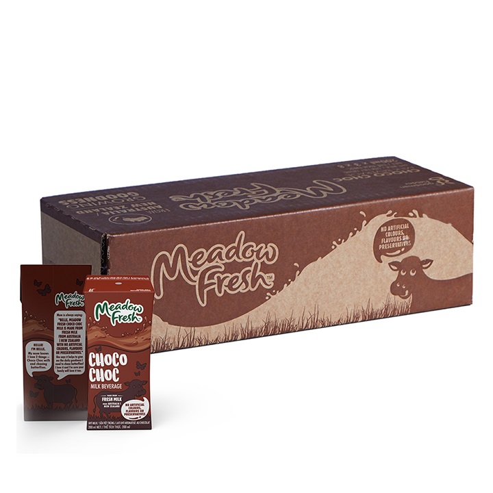 Thùng 24 hộp Sữa tươi nhập khẩu Úc Meadow Fresh Vị Sô cô la Chocolate 200ml - Lốc 3 hộp x 200ml x 8 lốc