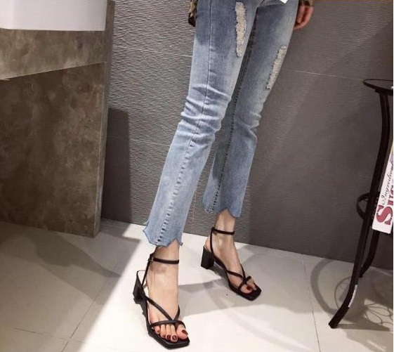 GIÀY SANDAL CAO GÓT MÃ LCS13 XỎ NGÓN