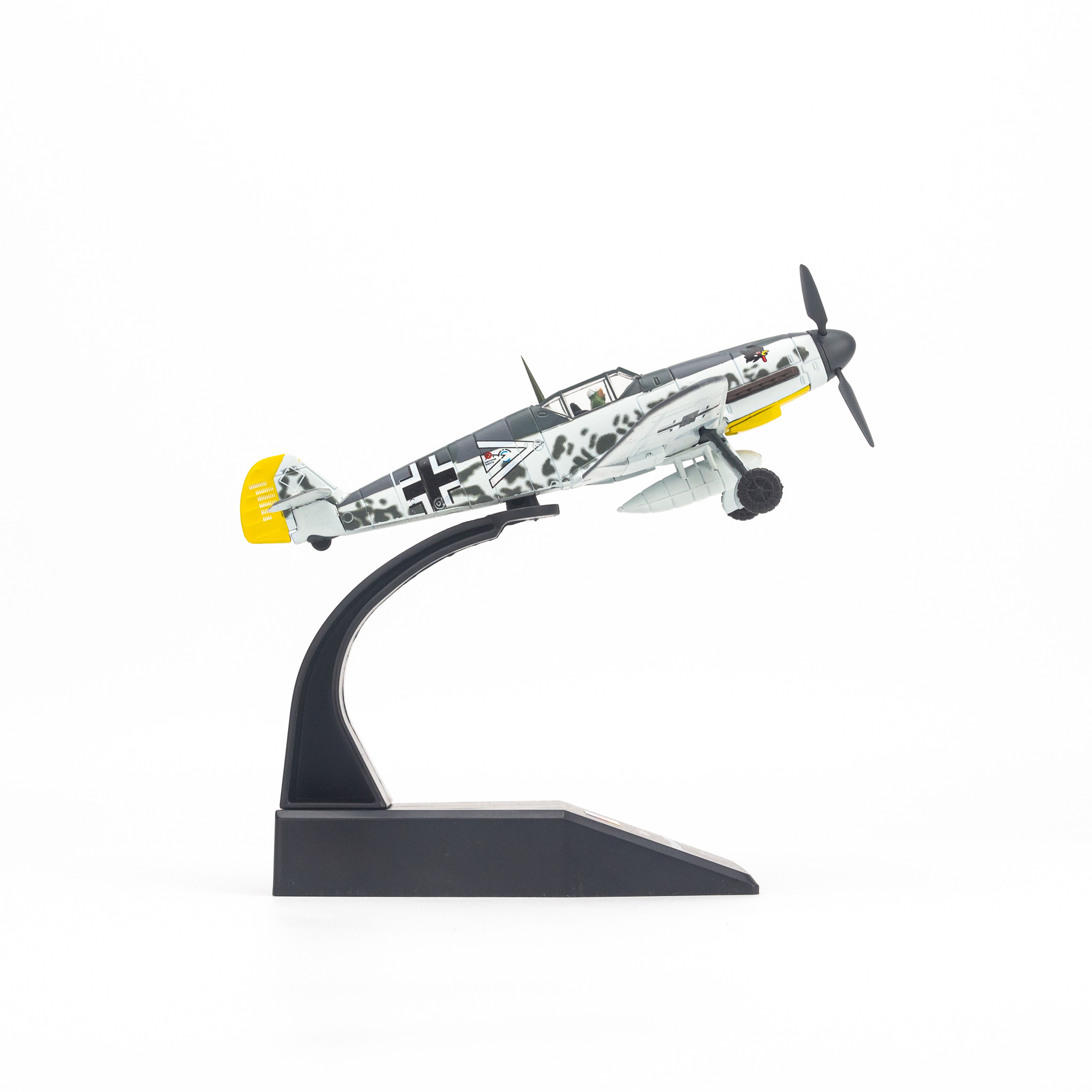 Mô hình máy bay quân sự Messerchimitt BF 109F-4 1:72