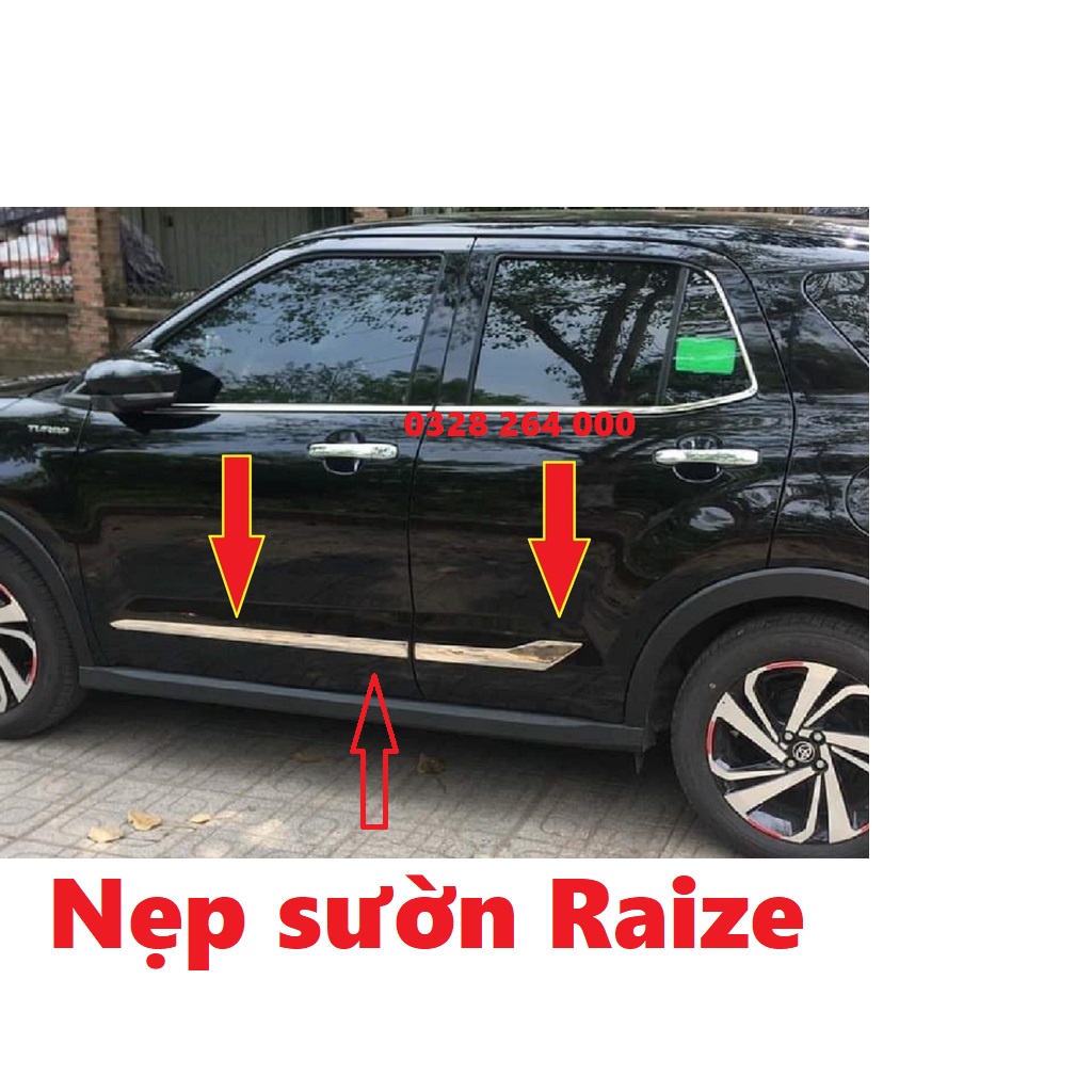 Ốp nẹp sườn, ốp hông xe Toyota Raize 2021- 2022 Mẫu nhựa ABS mạ crom sáng bóng