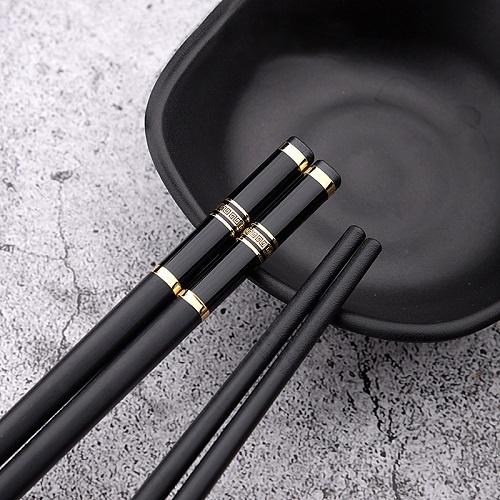 Set 10 đôi Đũa kháng khuẩn Cao Cấp Nhật Bản Bambo Chopstic Làm Từ Sợi Thủy Tinh Tổng Hợp Chịu Nhiệt Cao