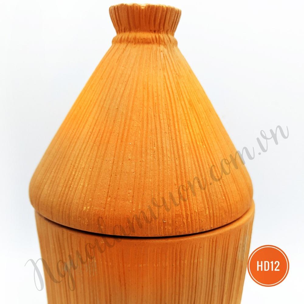 Hũ đựng đồ kết hợp trang trí bằng đất nung có nắp hình trụ