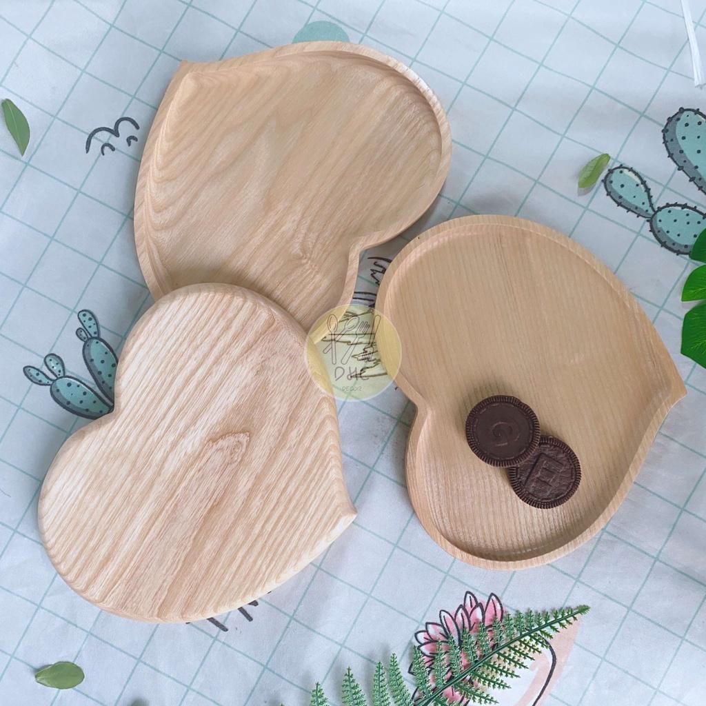 Khay hình trái tim gỗ Tần Bì nguyên khối I Khay gỗ đựng đồ ăn ,Decor trưng bày, chụp hình sản phẩm,