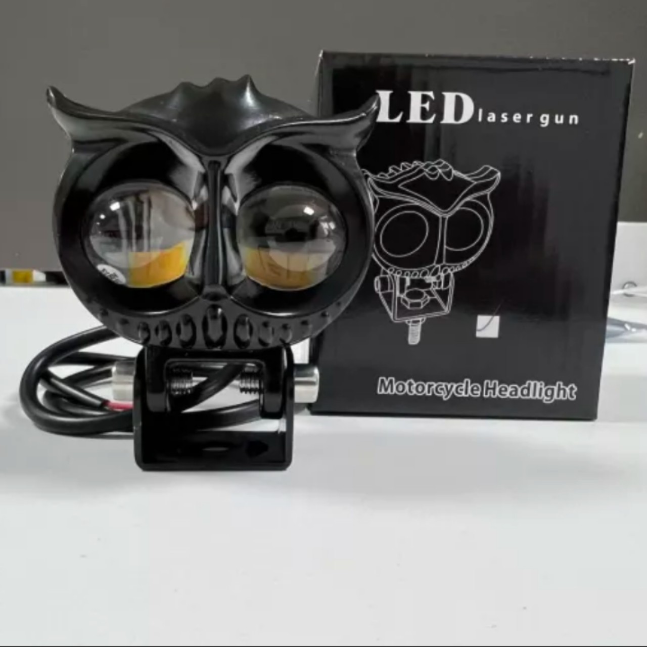 1 bóng đèn pha LED H4 viền màu đẹp xe máy và ôtô hàng cao cấp
