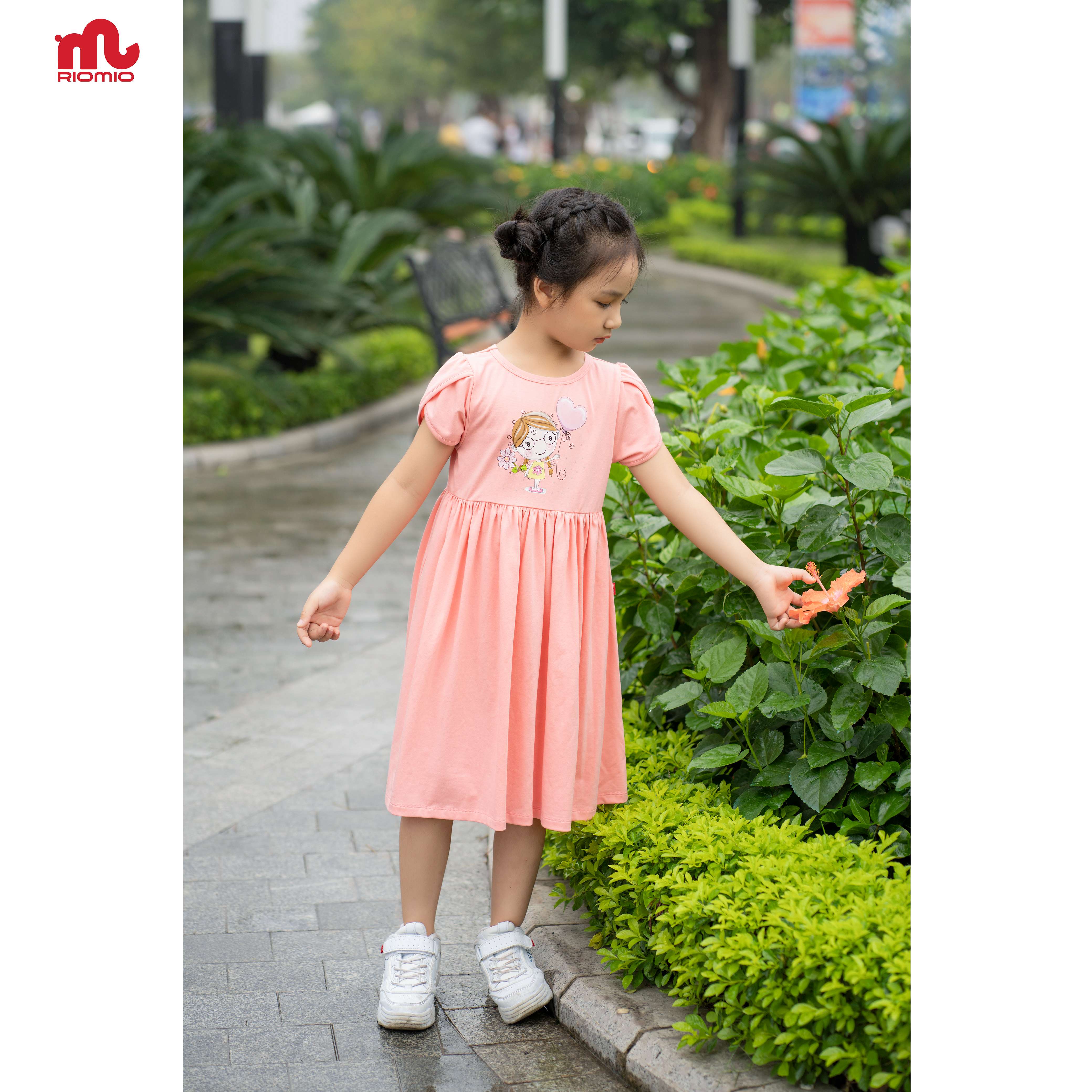 RV391 Váy cotton tay áo xếp lá in hình Letitia Riomio size 2-8 tuổi (13-30 kg) - RV391