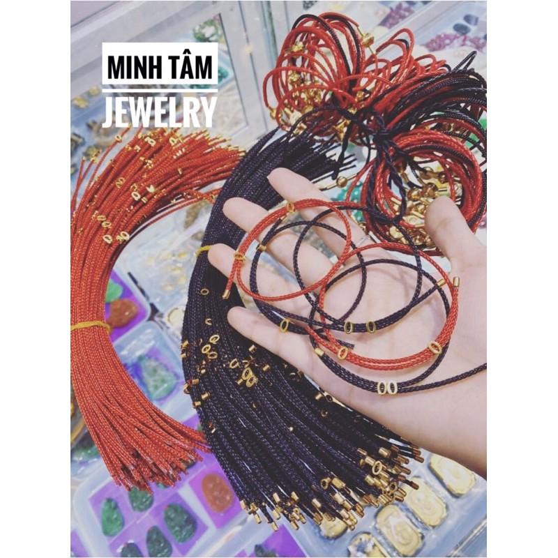 Vòng tay dây cước đeo charm khoá free size