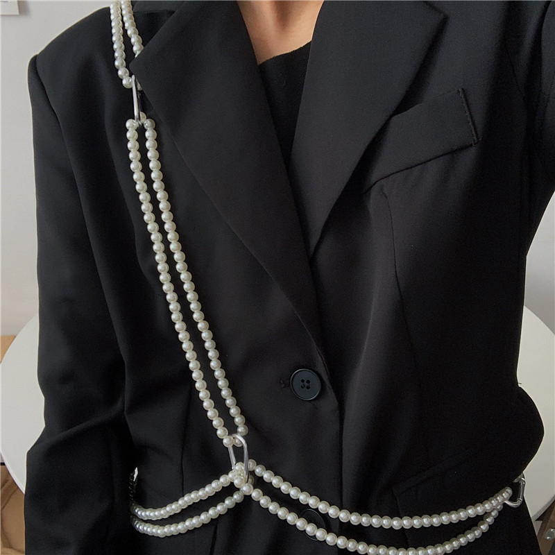 Belt xích thắt lưng body chain ngọc trai sáng bóng phối nhiều kiểu đeo mix match đồ phong cách fashion cực cool