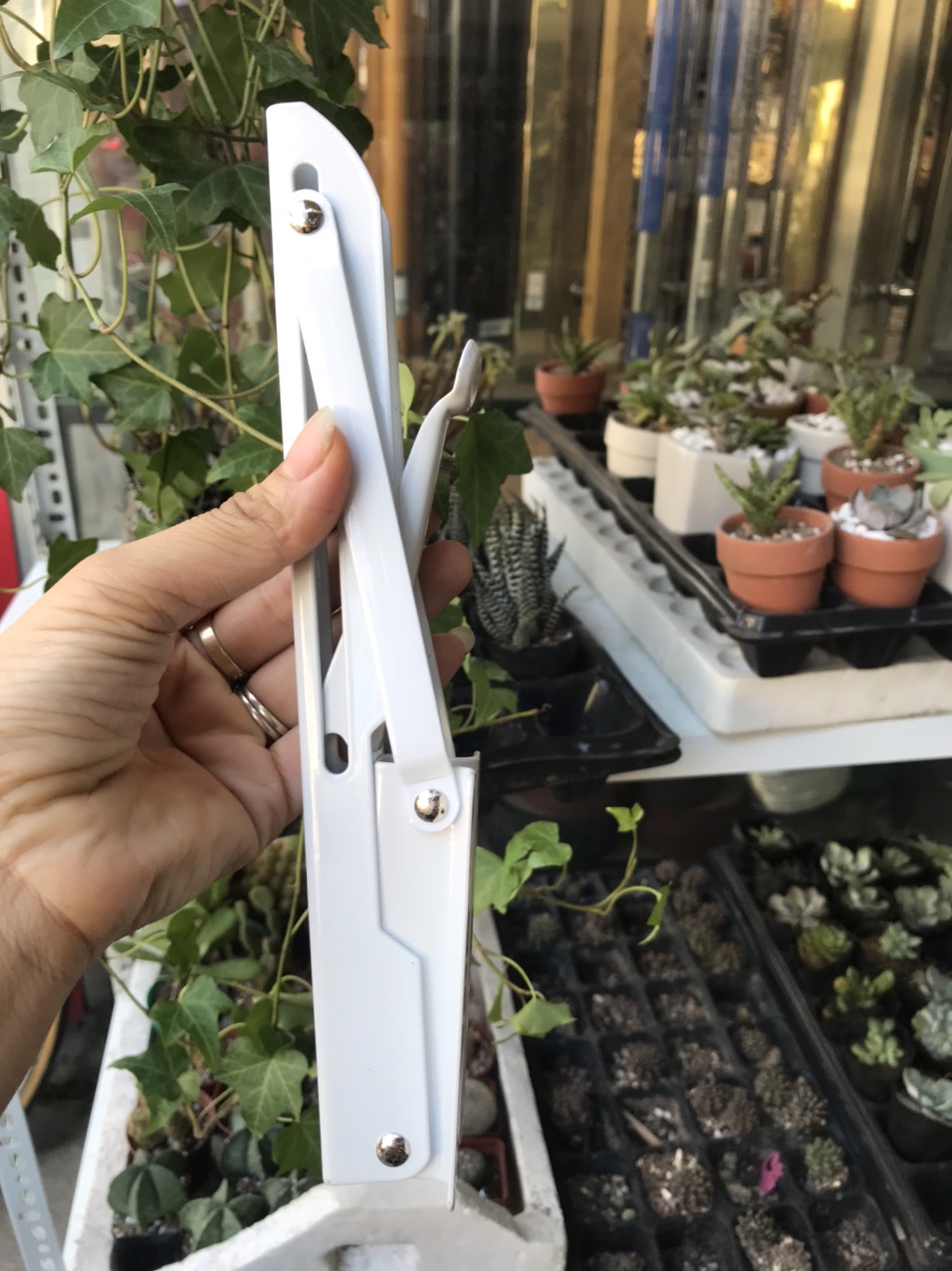 Bộ 2 Ke gấp gọn thông minh 25cm mạ sơn tĩnh điện