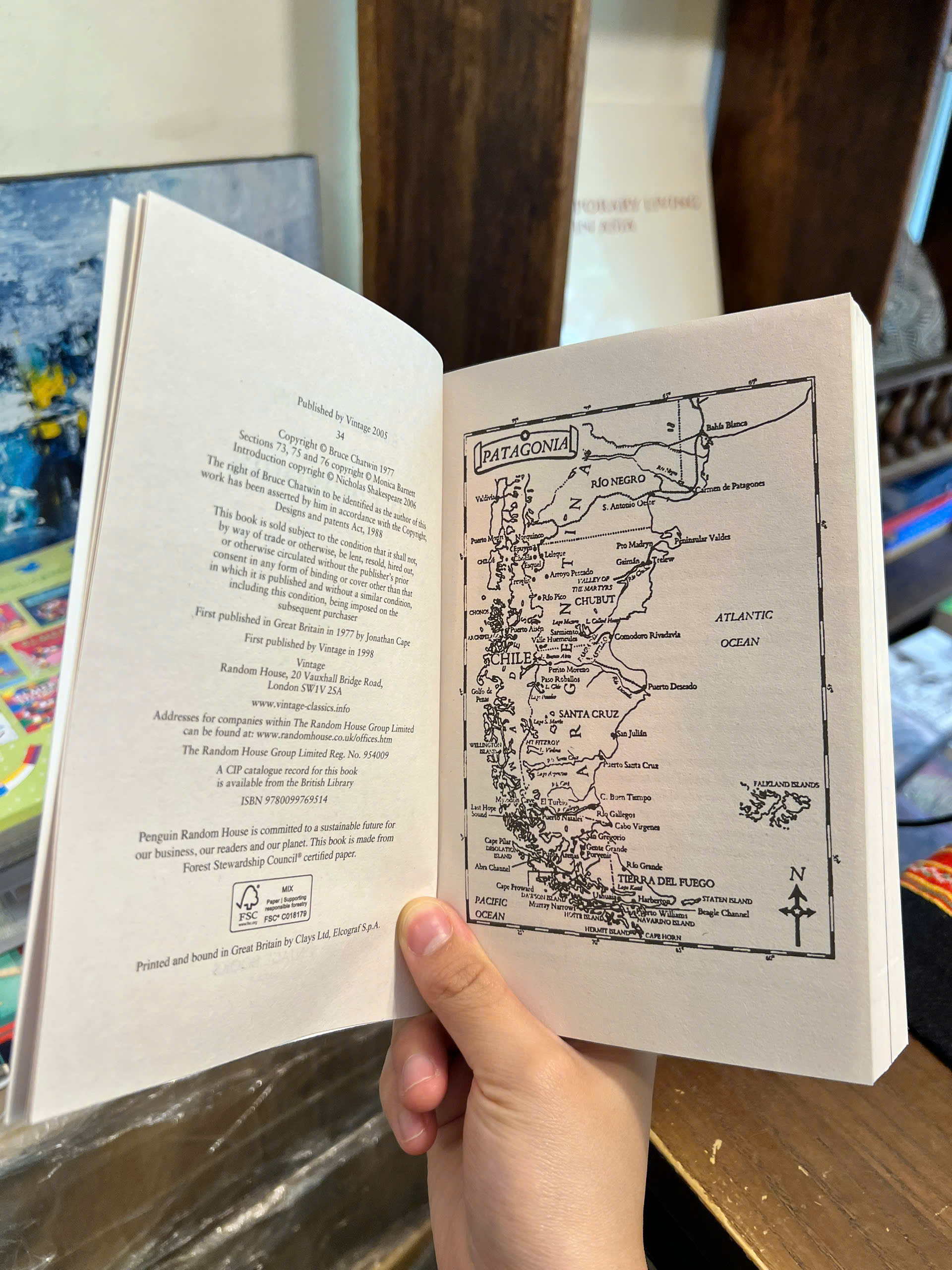 Sách - In Patagonia by Bruce Chatwin | Travel / Adventure / Classics / Ngoại văn Nhập khẩu UK