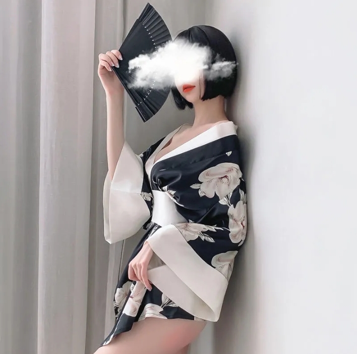 Áo choàng ngủ kimono lụa hoa anh đào kèm quần lọt khe gợi cảm sexy sang trọng freesize