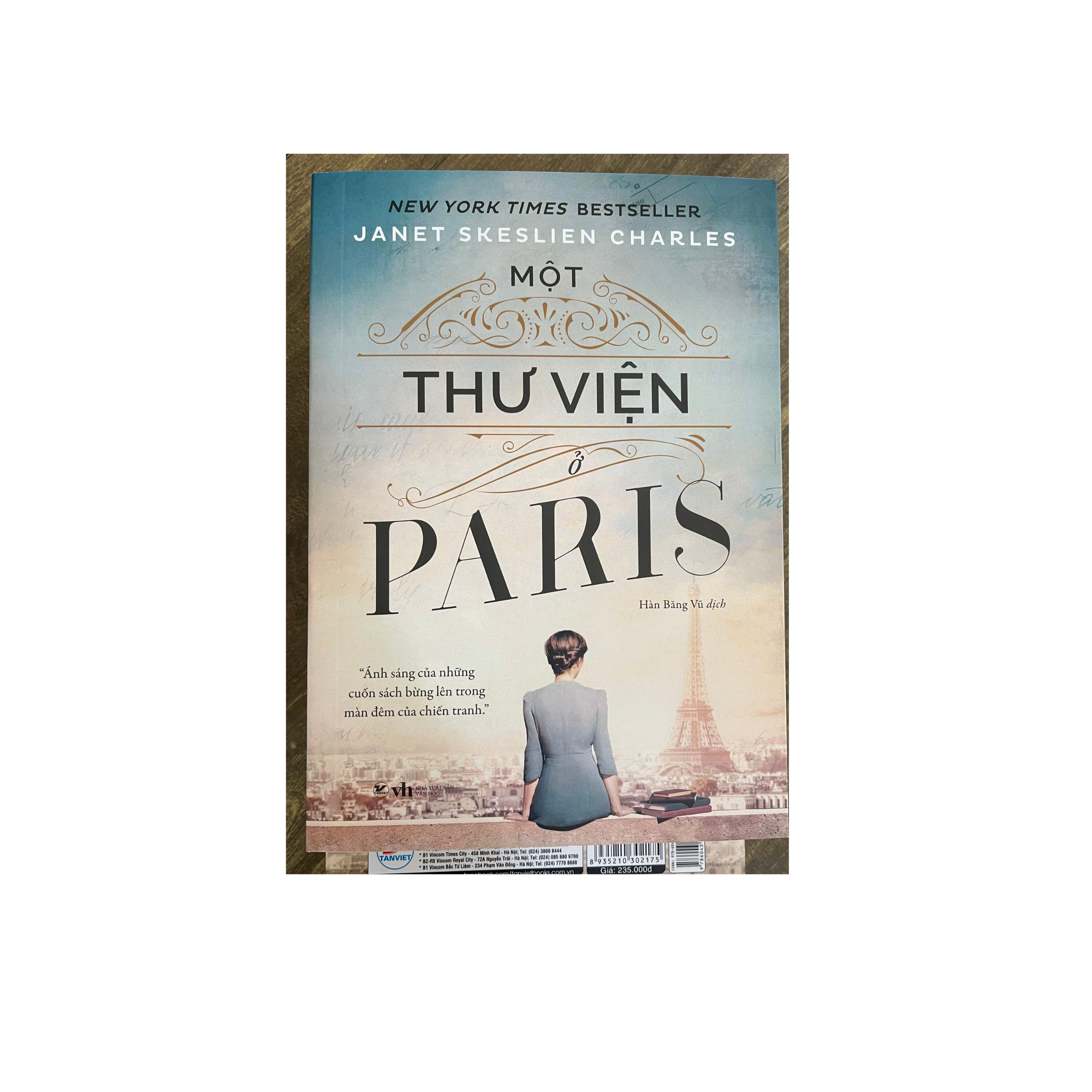 Sách - Một Thư Viện Ở Paris