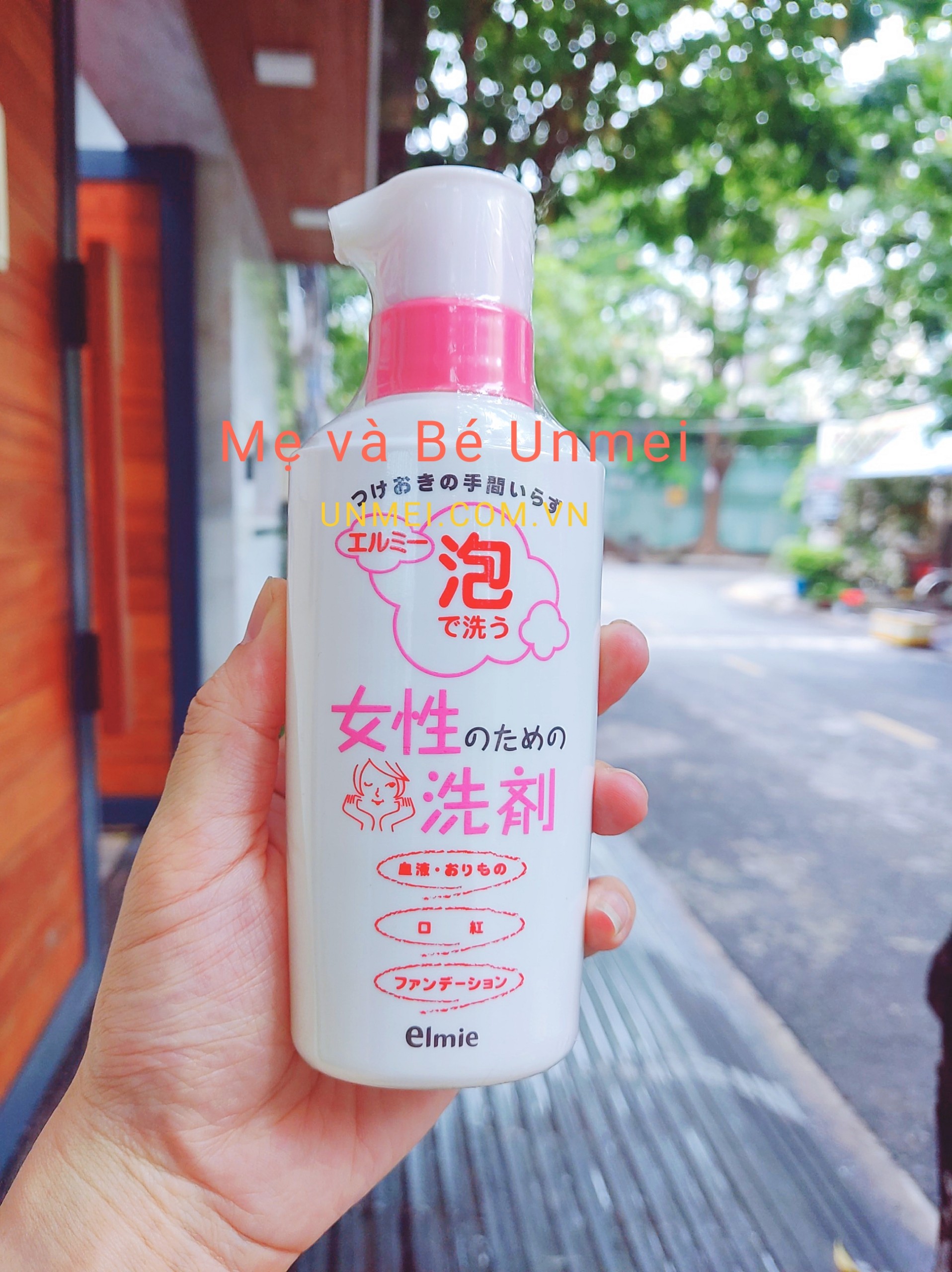 NƯỚC GIẶT ĐỒ LÓT PHỤ NỮ ELMIE CỦA NHẬT (CHAI 200ML)
