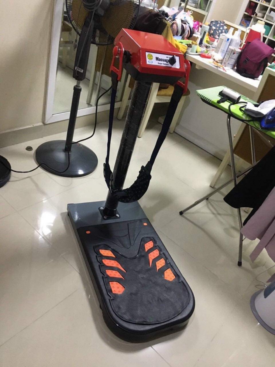 MÁY MASSAGE RUNG BỤNG ĐỨNG PRO M150 250W