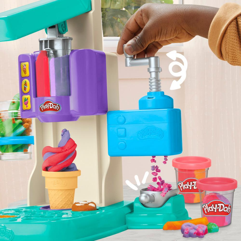 Đồ Chơi Bột Nặn Nhà Máy Kem Cầu Vòng Playdoh G0028