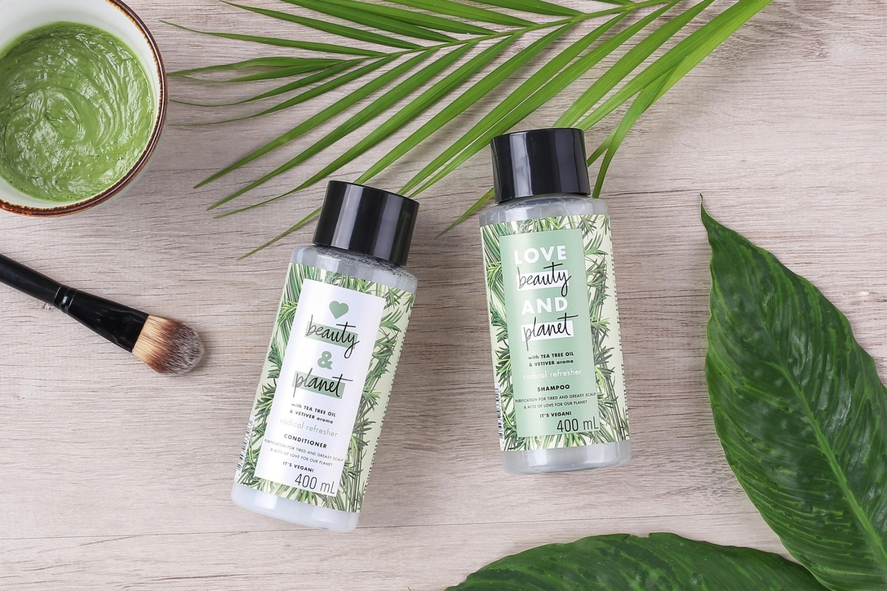 Combo Dầu Gội &amp; Dầu Xả Love Beauty &amp; Planet Sạch Sâu Radical Refresher 100% Tinh Dầu Tràm Trà Úc Hương Cỏ Vetiver 400ML