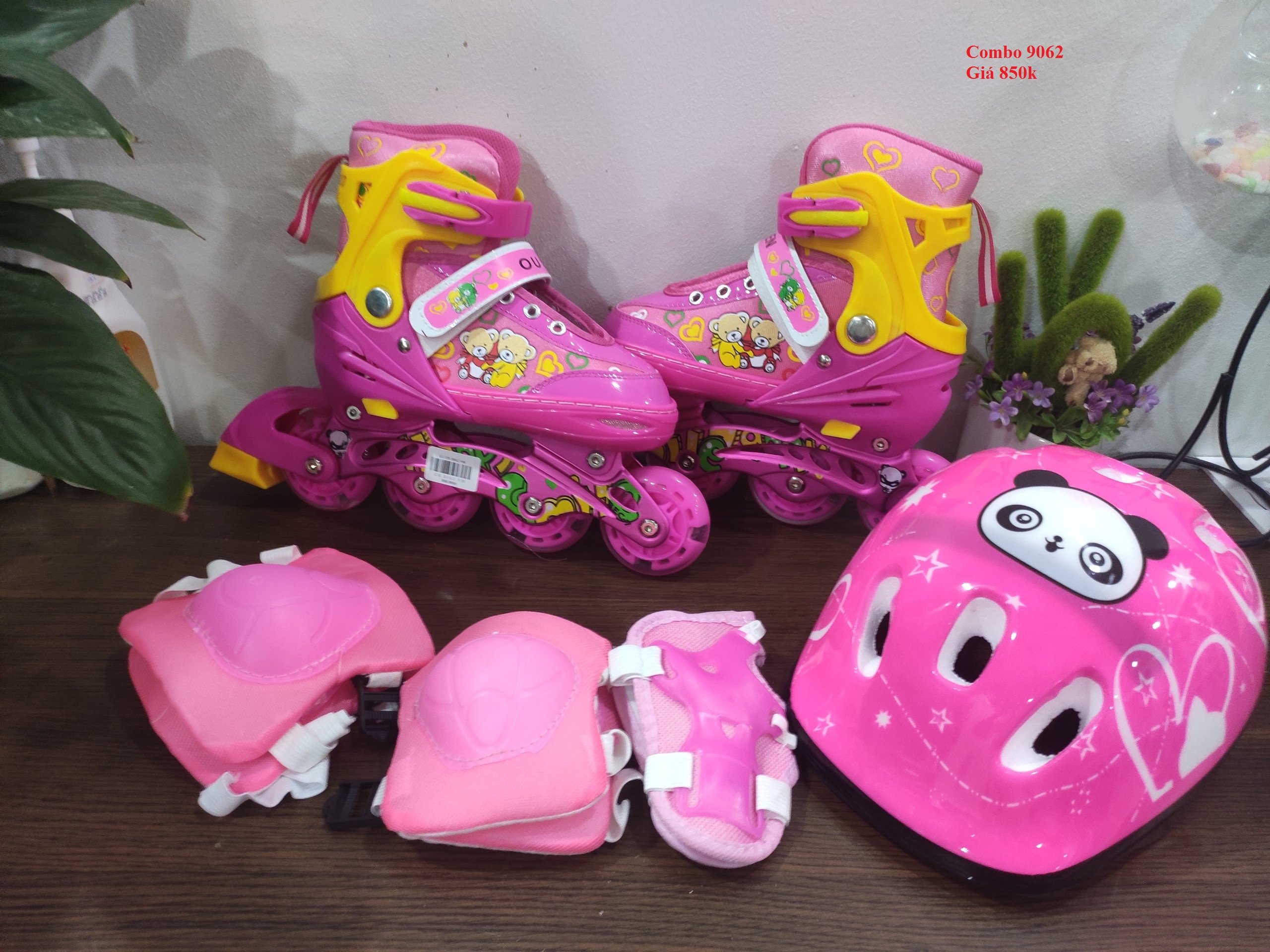 Giày patin combo giày đầy đủ phụ kiện cho bé, 8 bánh đèn phát sáng Centosy 9062