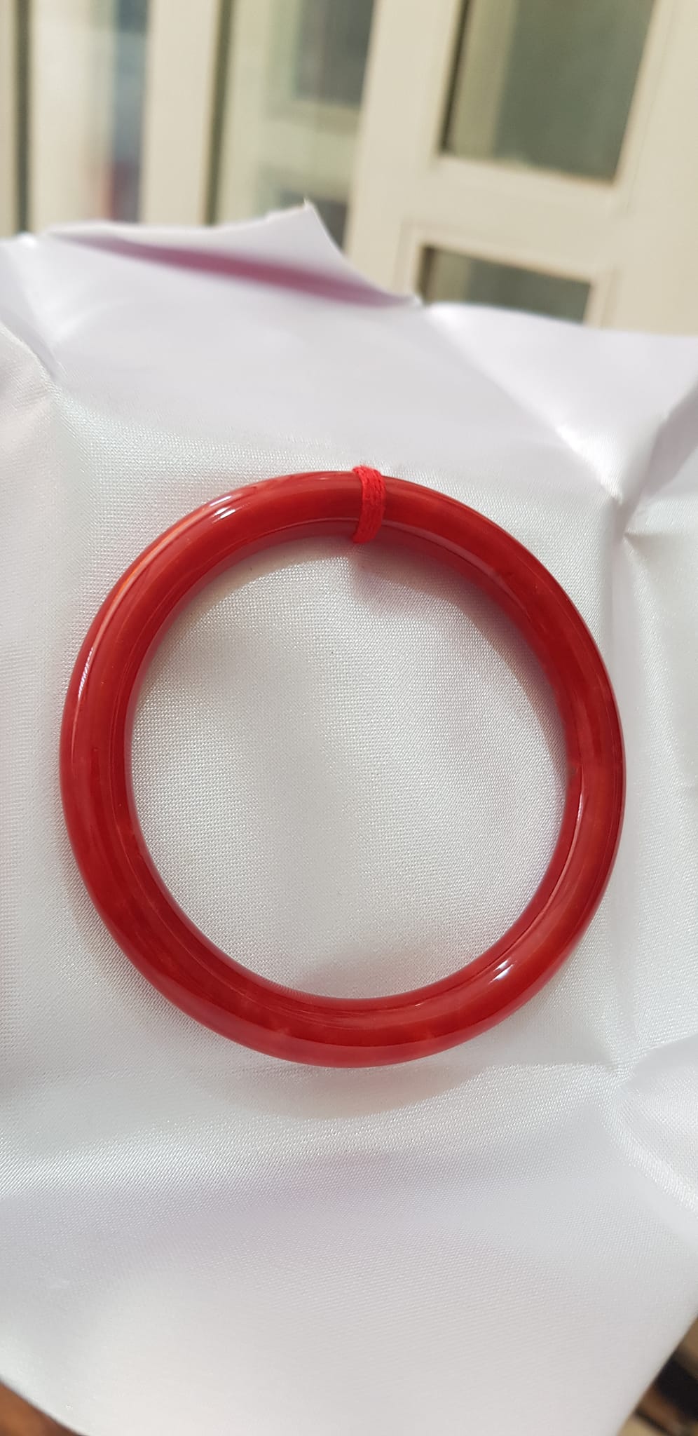 Vòng Tay Phong Thủy mới Đá Cẩm Thạch Đỏ Đẹp Sao 55mm x cọng 7mm màu đỏ đậm tươi bóng đẹp nữ mệnh hỏa mệnh thổ 54kg - 65kg đeo hợp đẹp ạ