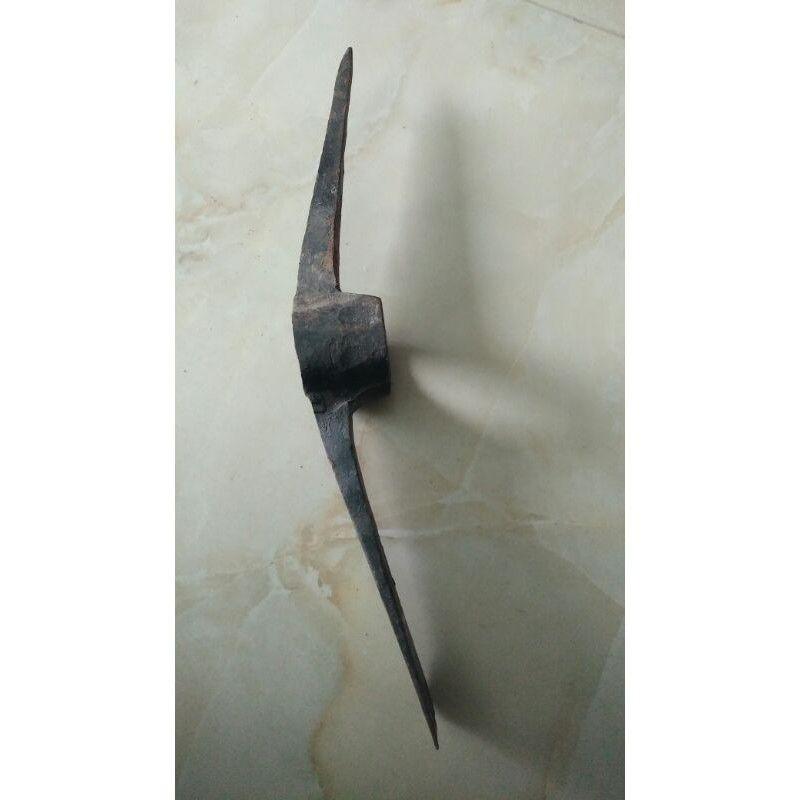 Cuốc chim làm vườn lớn