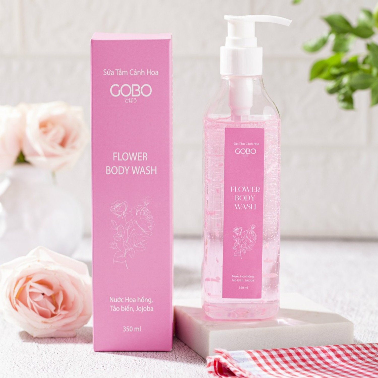 Combo Sữa Tắm Cánh Hoa Hồng Hương Thơm Quyến Rũ 350ml và Pad Rửa Mặt làm sách sâu Cocayhoala - Làm sạch nhẹ nhàng, dưỡng trắng da, chống lão hoá - Hàng chính hãng (Chăm sóc cơ thể)