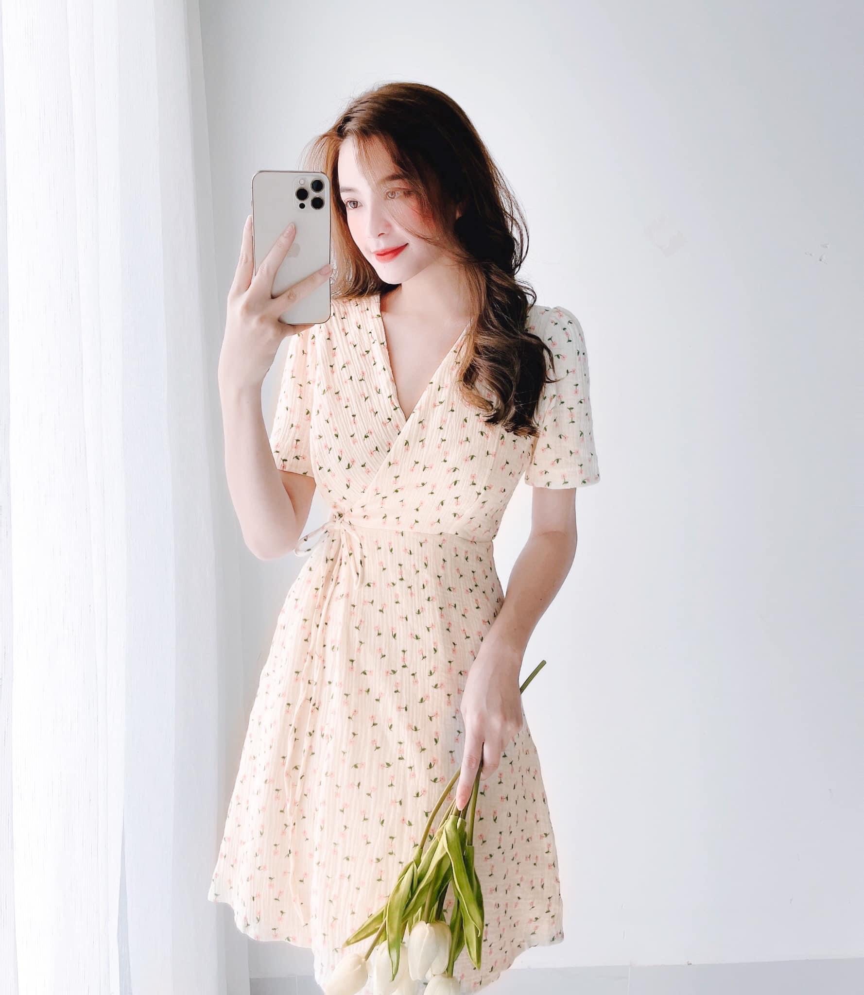 Đầm dáng xòe nữ họa tiết hoa cột dây ngang eo
