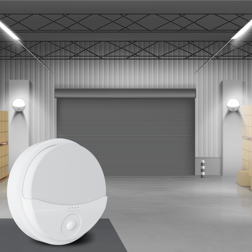 Đèn LED gắn tường cảm biến 15W chính hãng Rạng Đông Model: GT16.PIR 180/15W